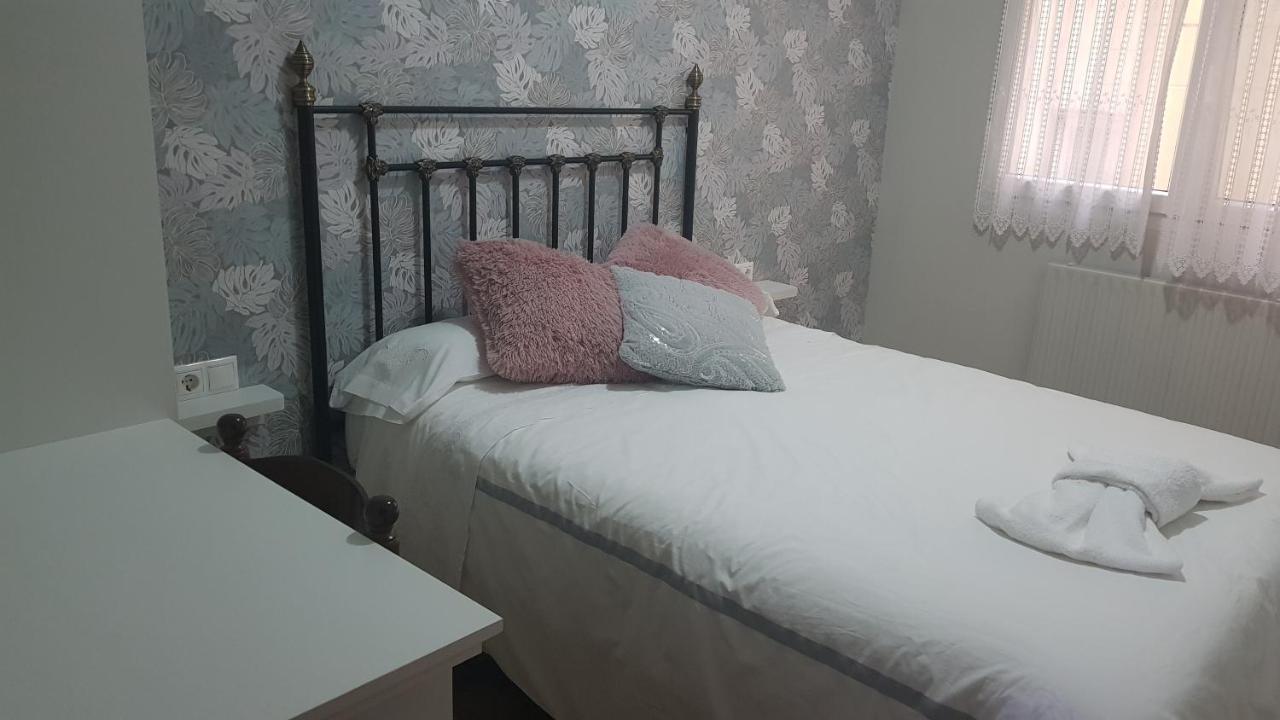 Apartamentos Paz Ribadeo Kültér fotó